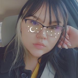 Meet your Posher, Candace